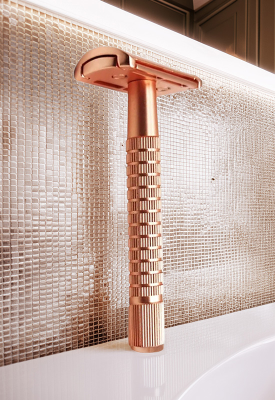 Qualis S18 Manuel Tıraş Makinesi + F2 Fırça + Kase + 5 Adet Platinum Yaprak Jilet